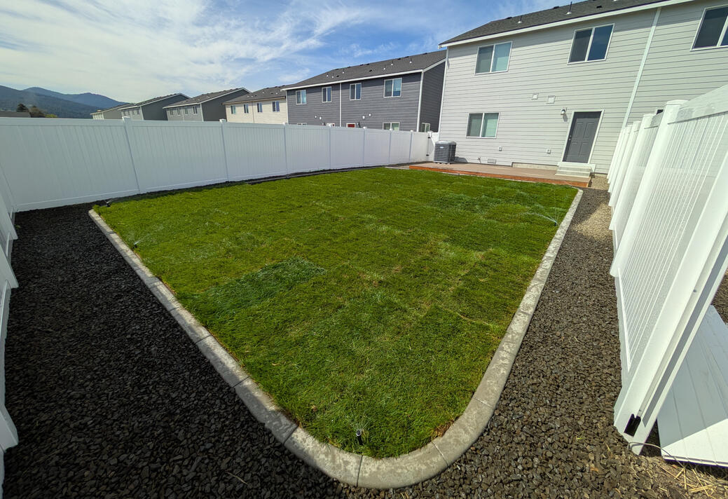 Concrete curbing Concrete curbing